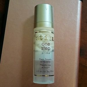Stila one step prime